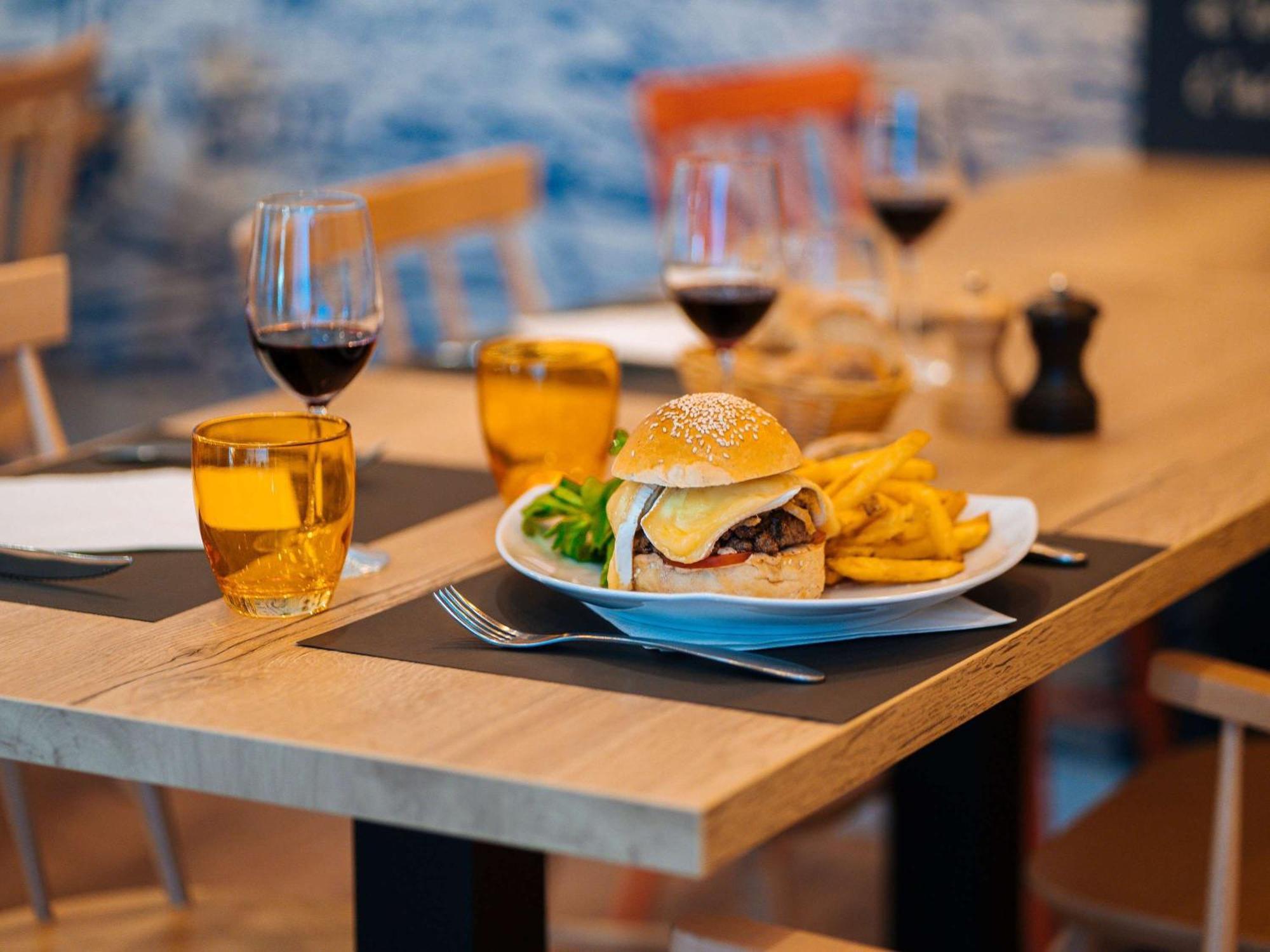 ホテル Ibis Styles Ancenis Centre エクステリア 写真