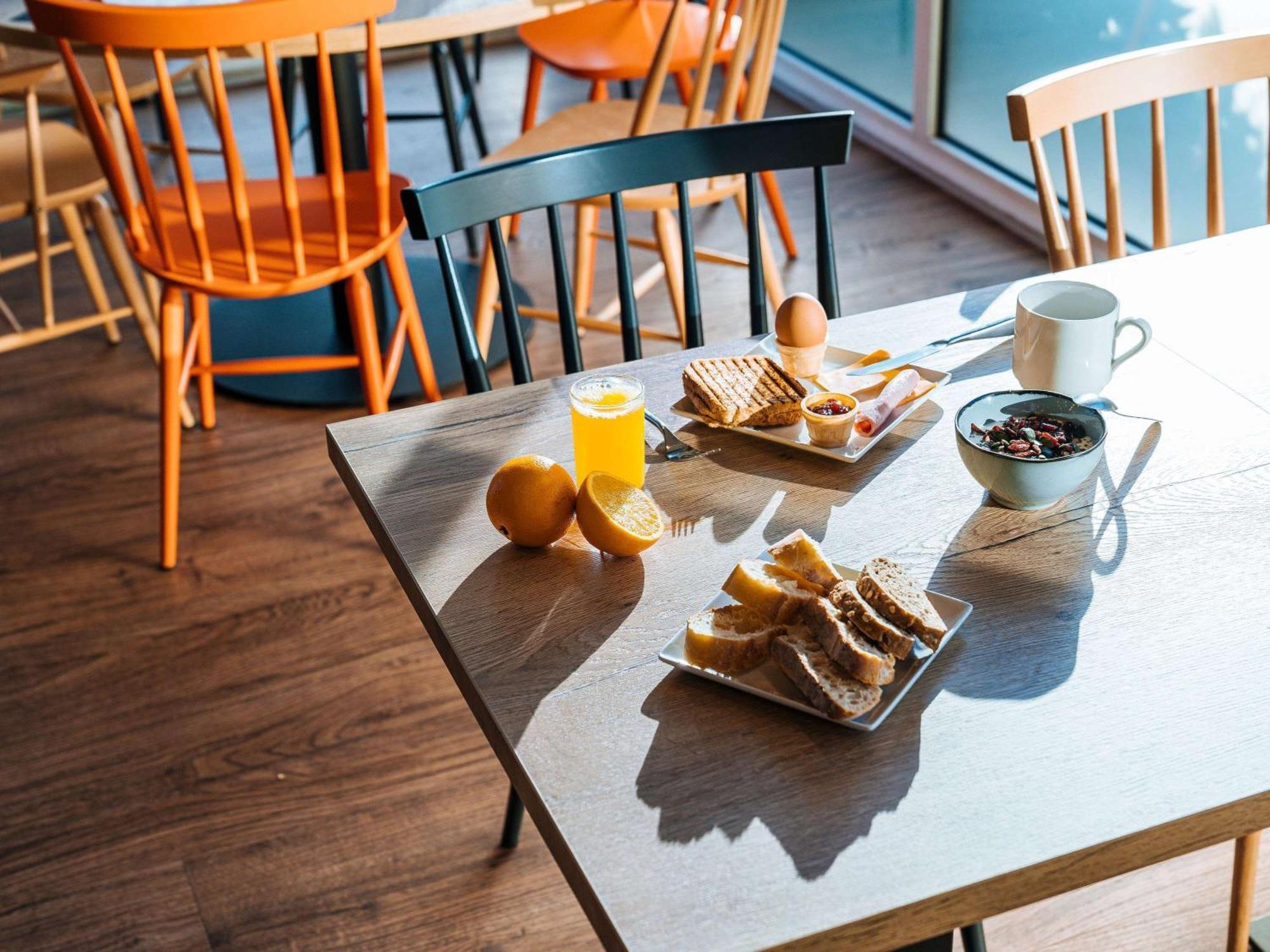 ホテル Ibis Styles Ancenis Centre エクステリア 写真