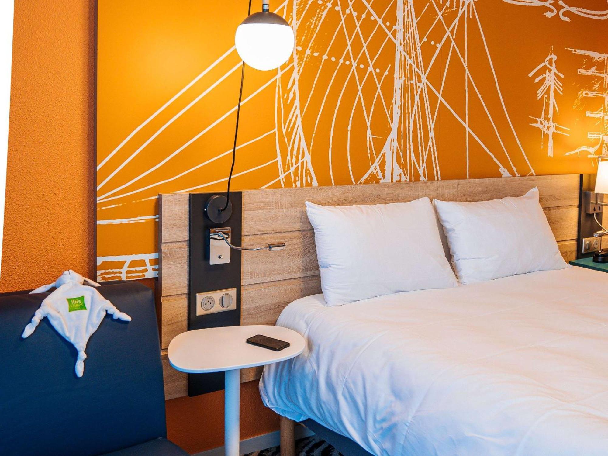 ホテル Ibis Styles Ancenis Centre エクステリア 写真