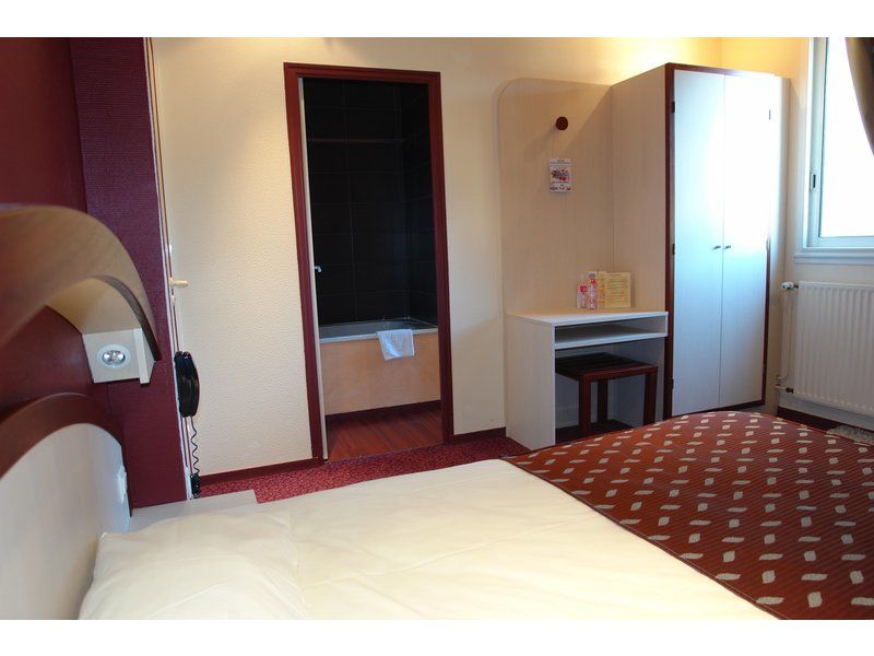 ホテル Ibis Styles Ancenis Centre エクステリア 写真