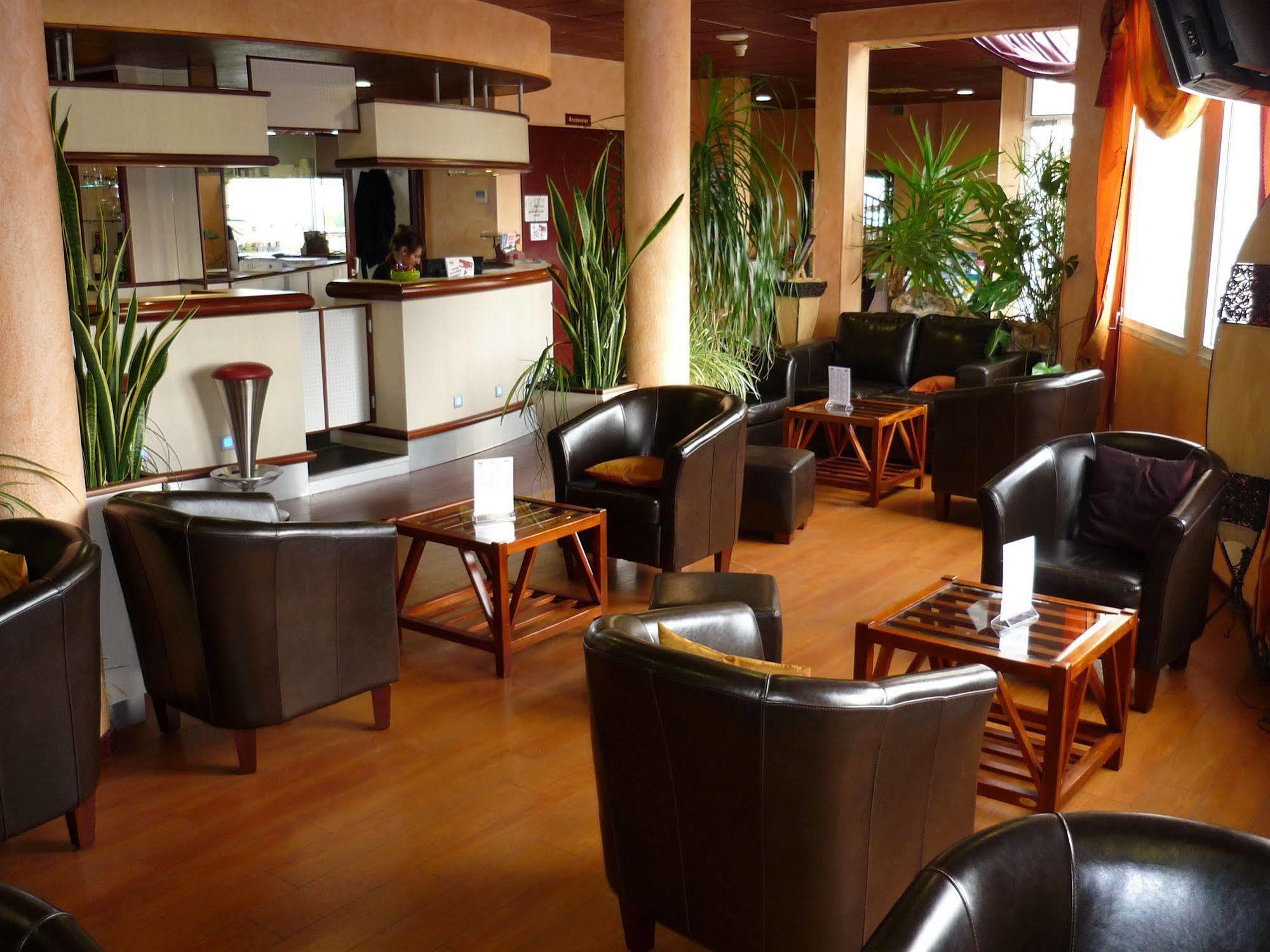 ホテル Ibis Styles Ancenis Centre エクステリア 写真